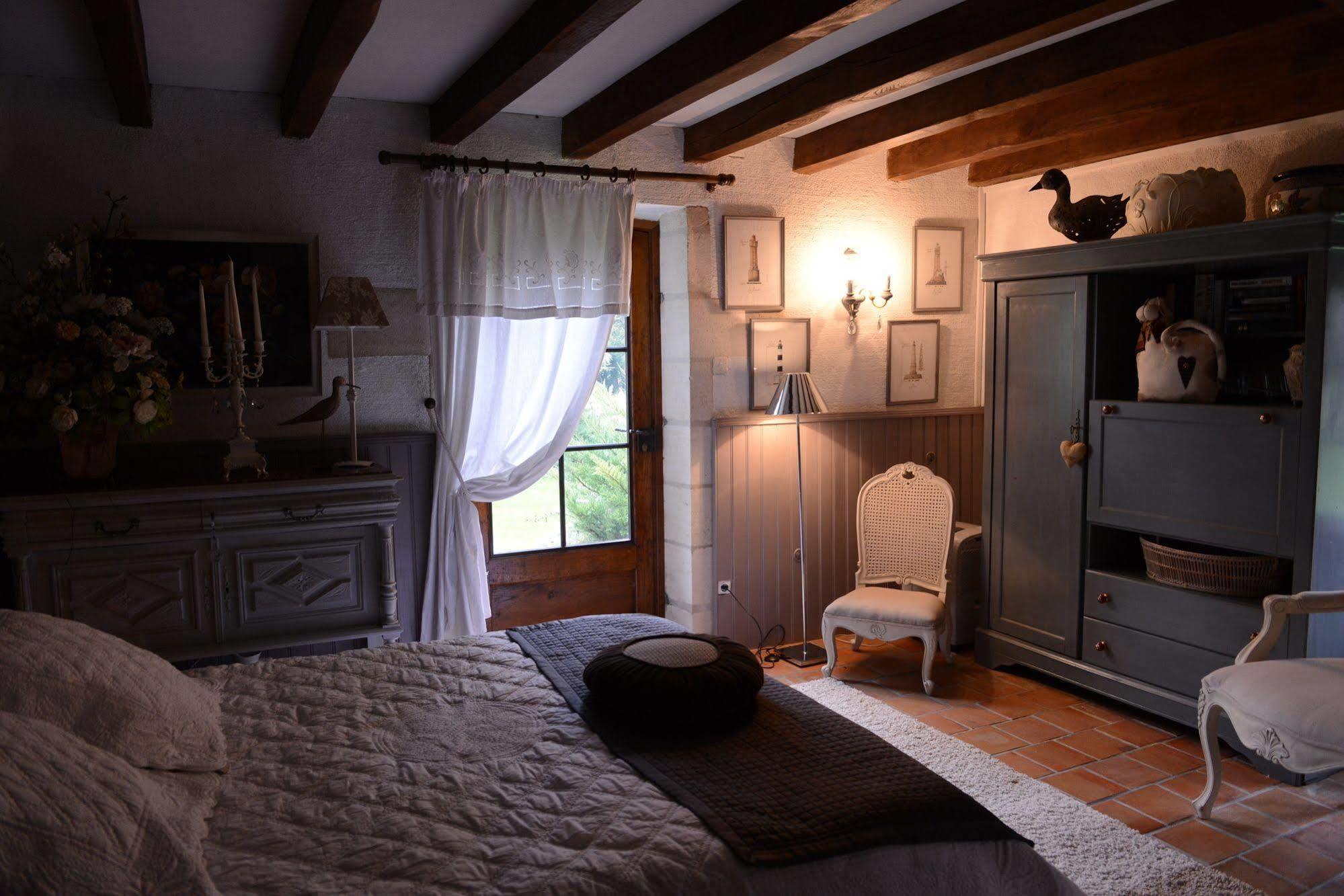 Moulin Rouhaud Hotel Montboyer Buitenkant foto