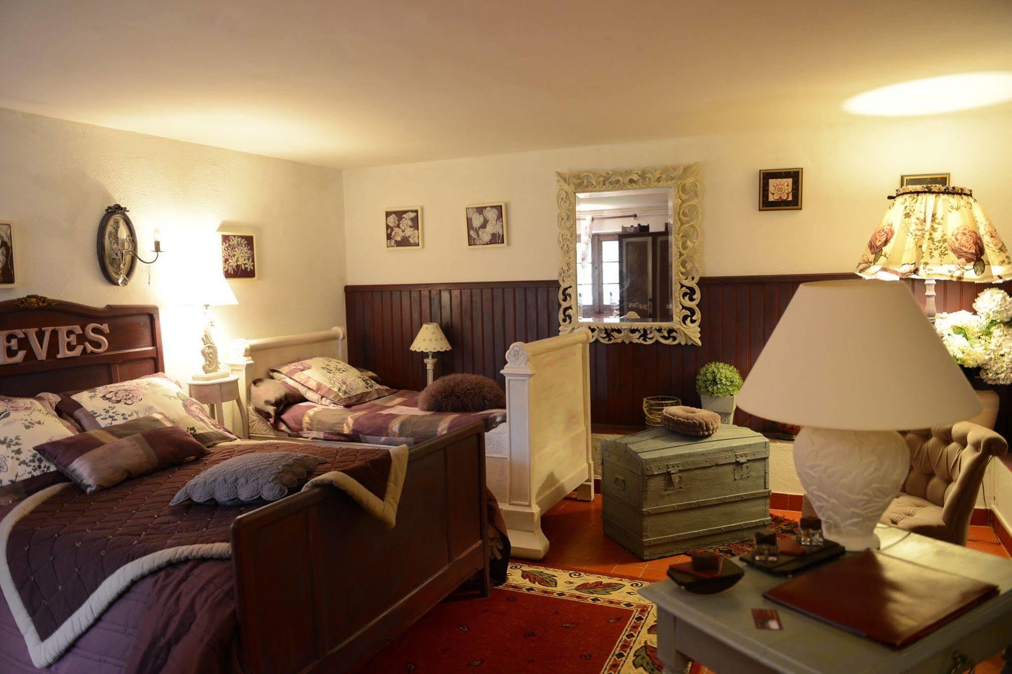 Moulin Rouhaud Hotel Montboyer Buitenkant foto